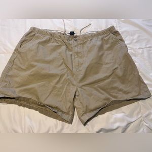 IZOD Men’s cotton chino shorts
